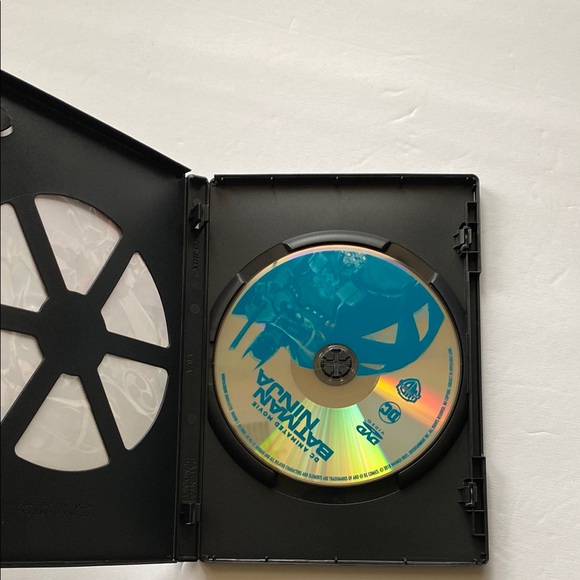 DC Batman Ninja DVD - Black and Gold - Picture 4 of 4
